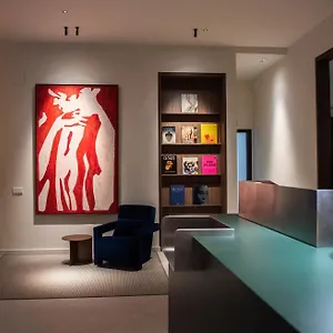 Hotel California, Barcelona